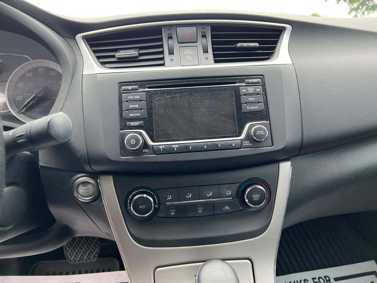 Nissan Sentra 4dr Sdn I4 CVT SV 2015