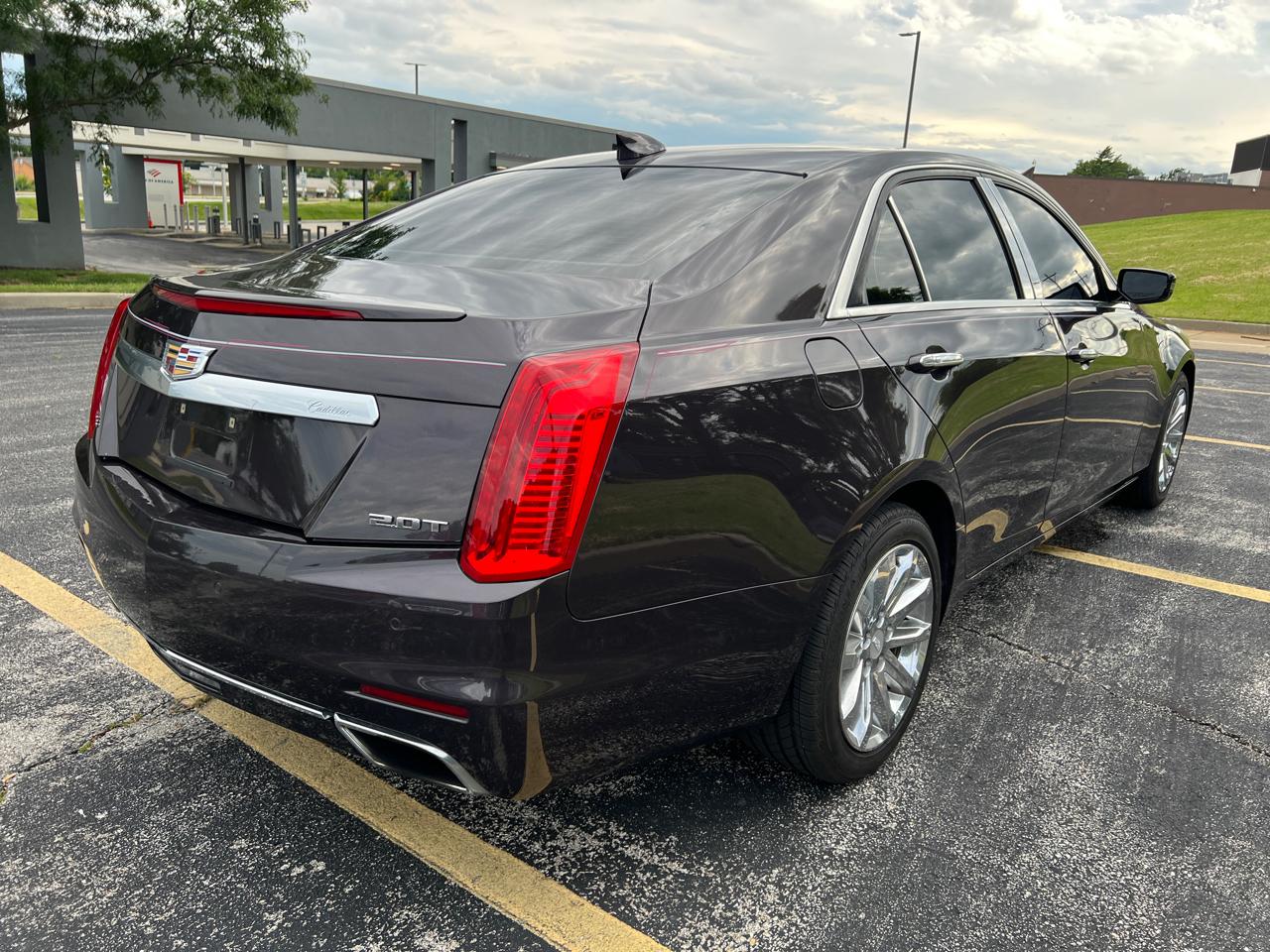 Cadillac CTS Sedan 4dr Sdn 2.0L Turbo Luxury RWD 2015