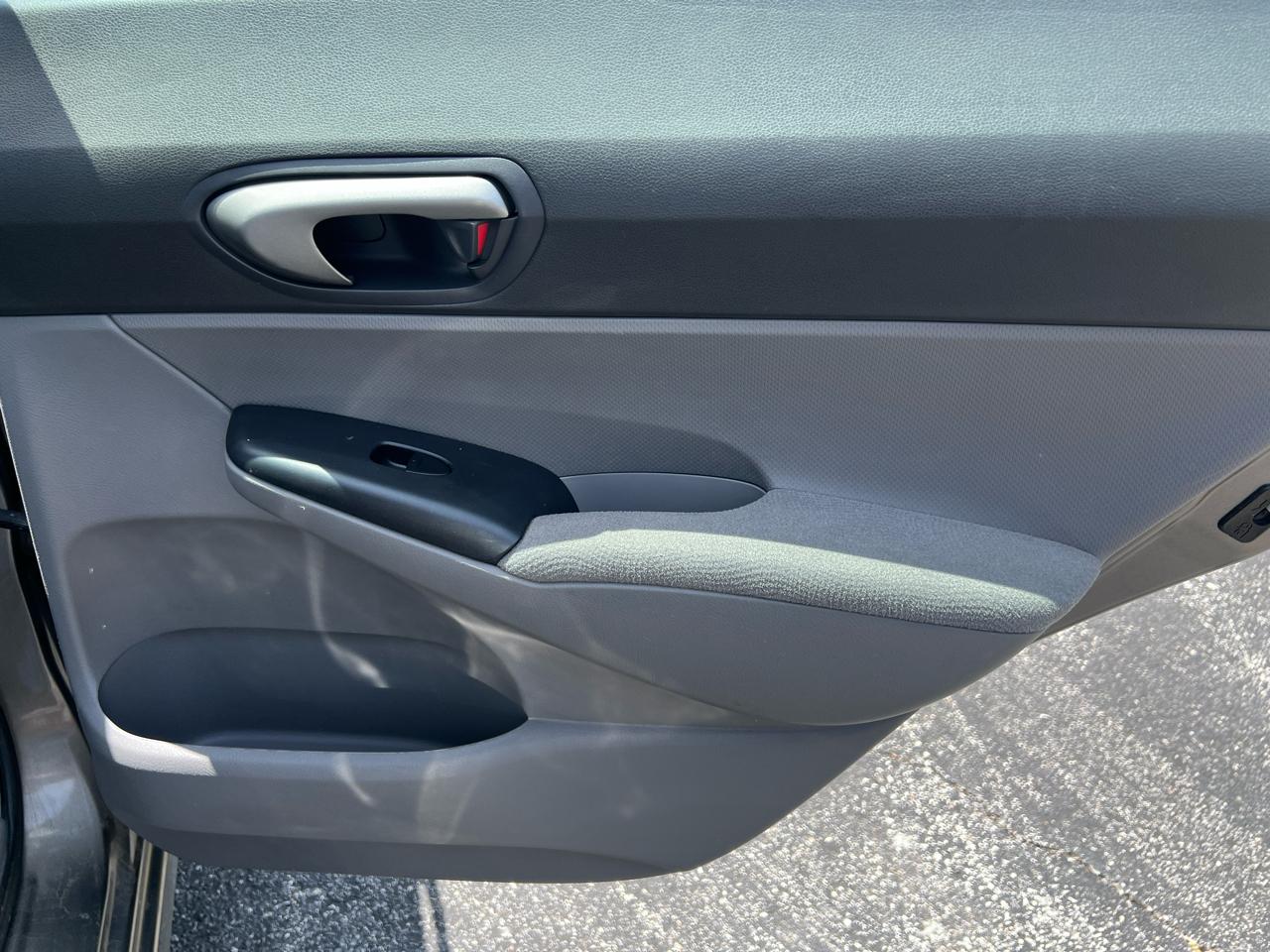 Honda Civic Sdn 4dr AT LX 2007