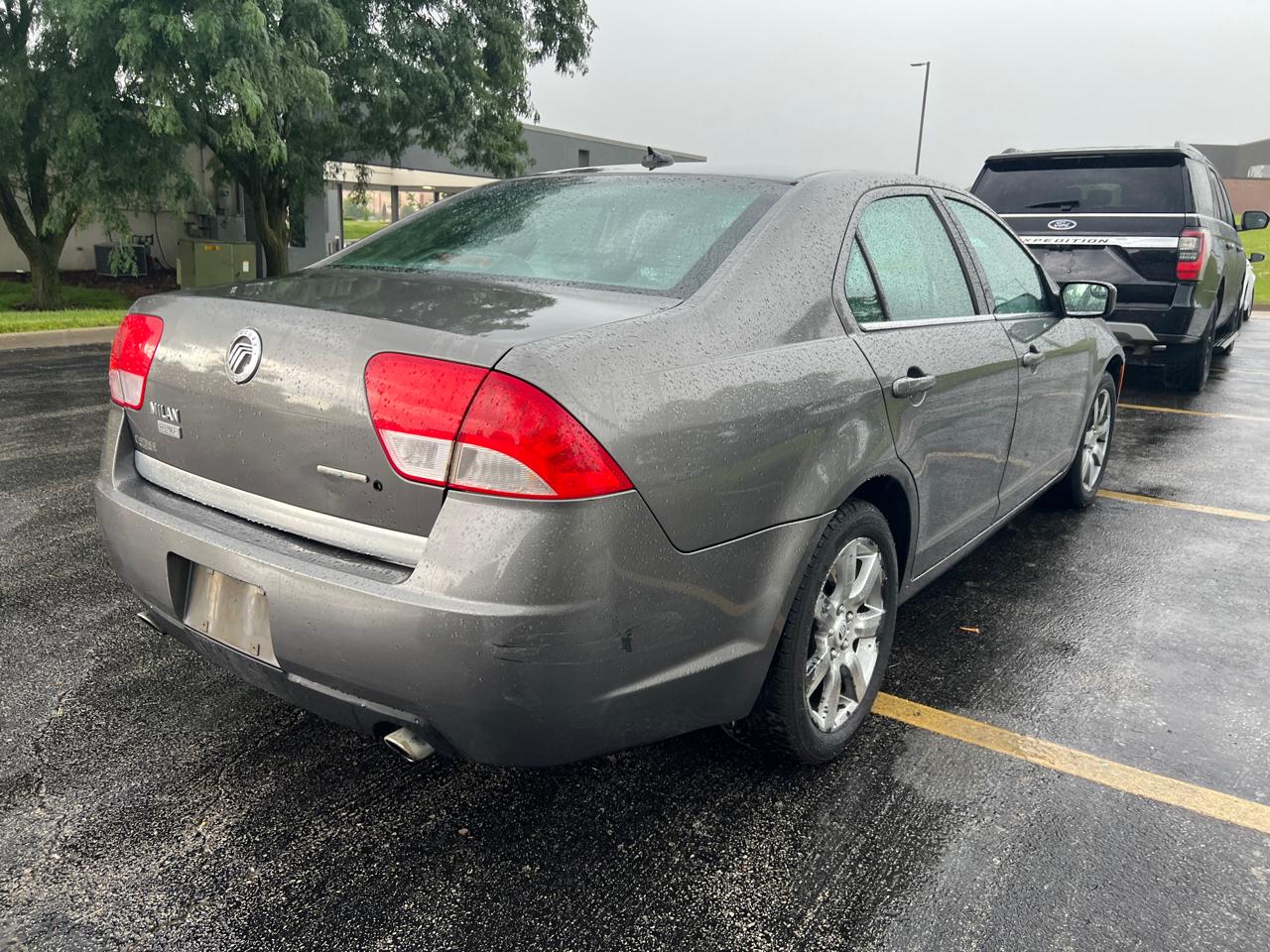 Mercury Milan 4dr Sdn Premier FWD 2011