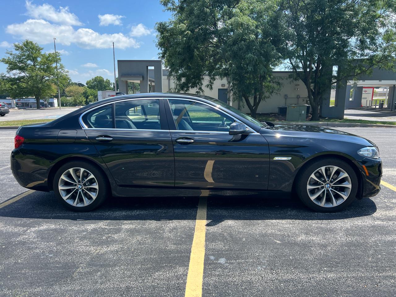 BMW 5 Series 4dr Sdn 528i xDrive AWD 2016
