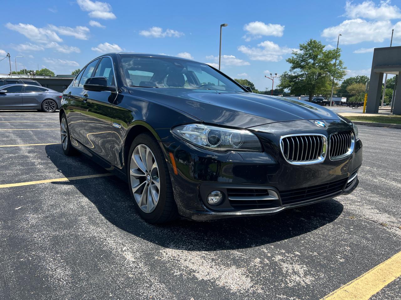 BMW 5 Series 4dr Sdn 528i xDrive AWD 2016
