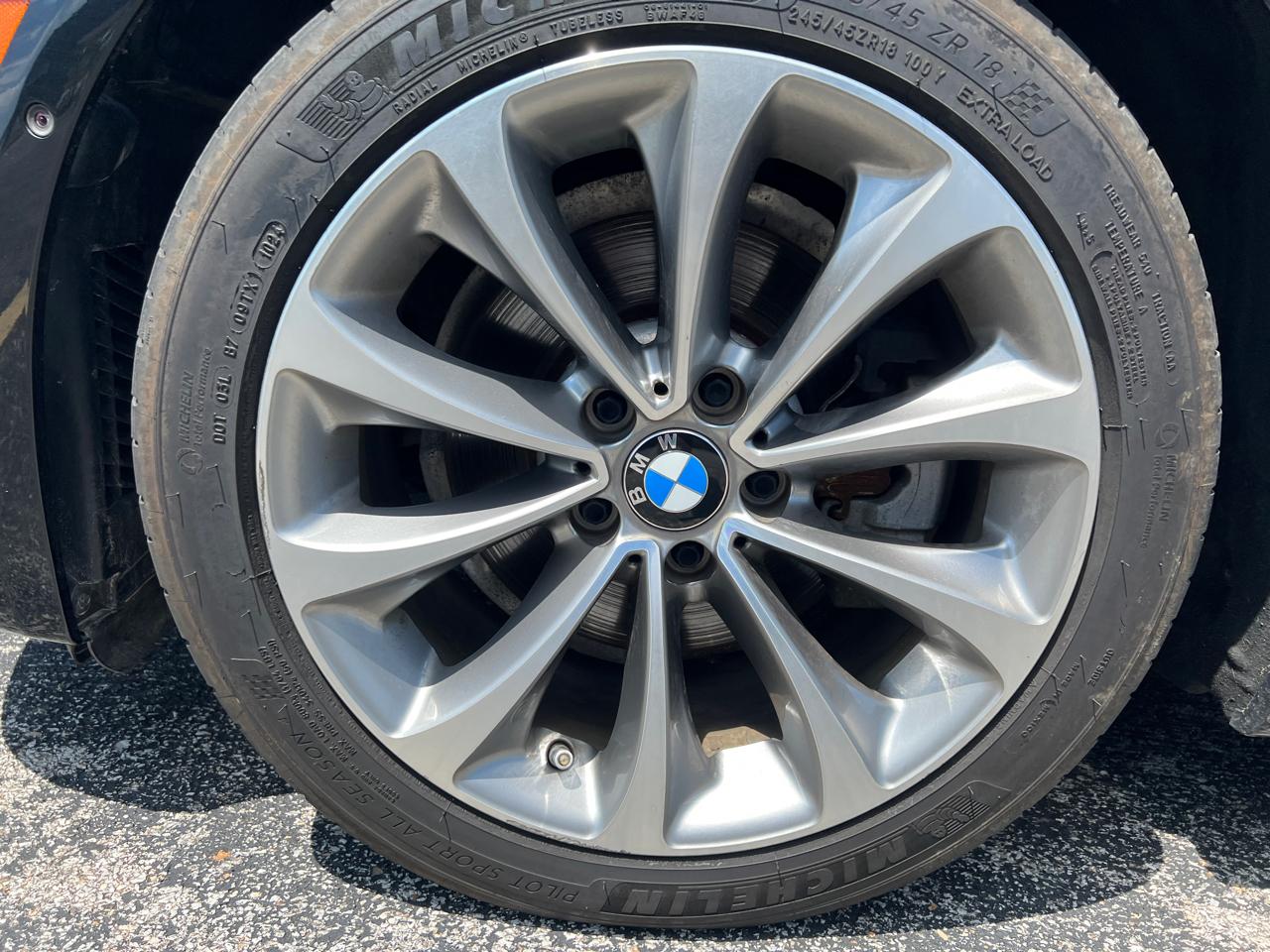 BMW 5 Series 4dr Sdn 528i xDrive AWD 2016