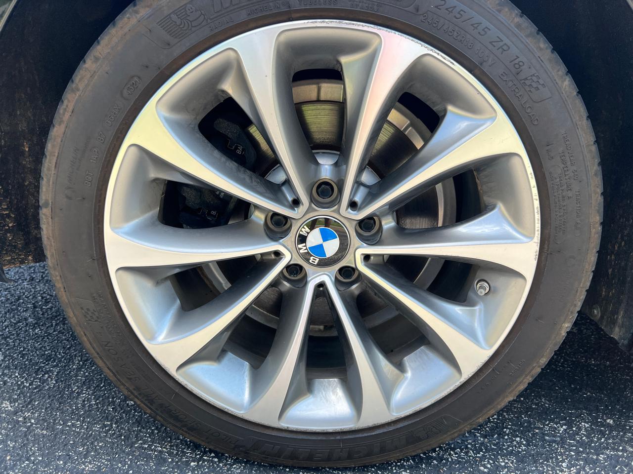 BMW 5 Series 4dr Sdn 528i xDrive AWD 2016