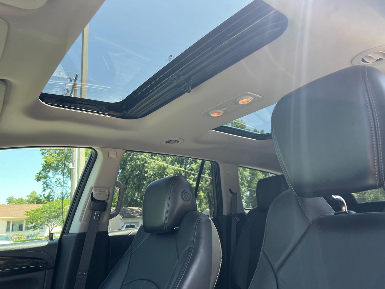 Buick Enclave AWD 4dr Leather 2013
