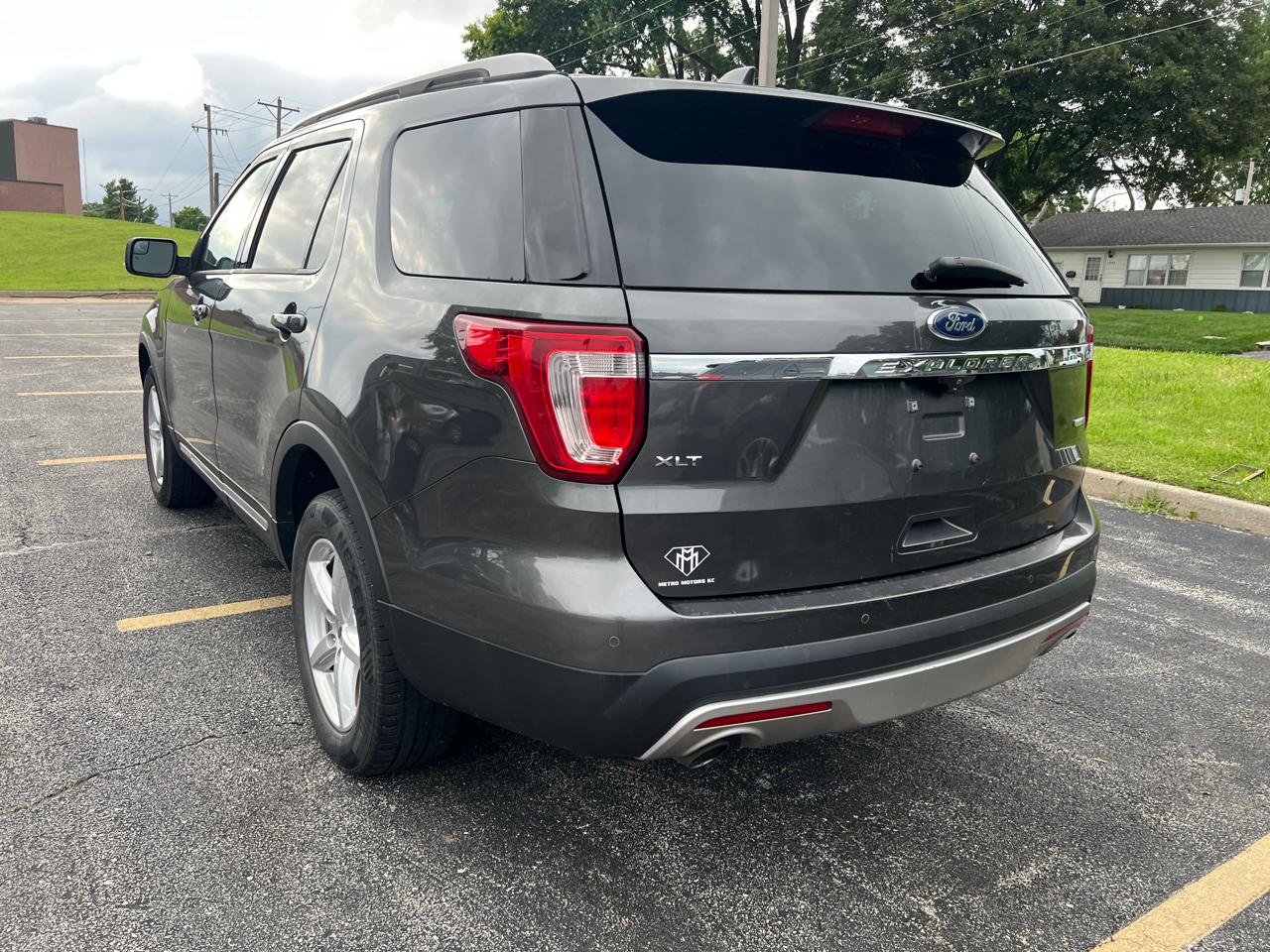 Ford Explorer 4WD 4dr XLT 2016