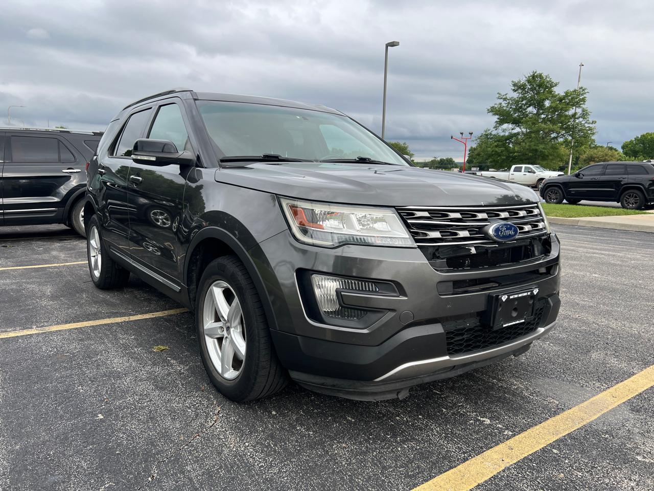 Ford Explorer 4WD 4dr XLT 2016