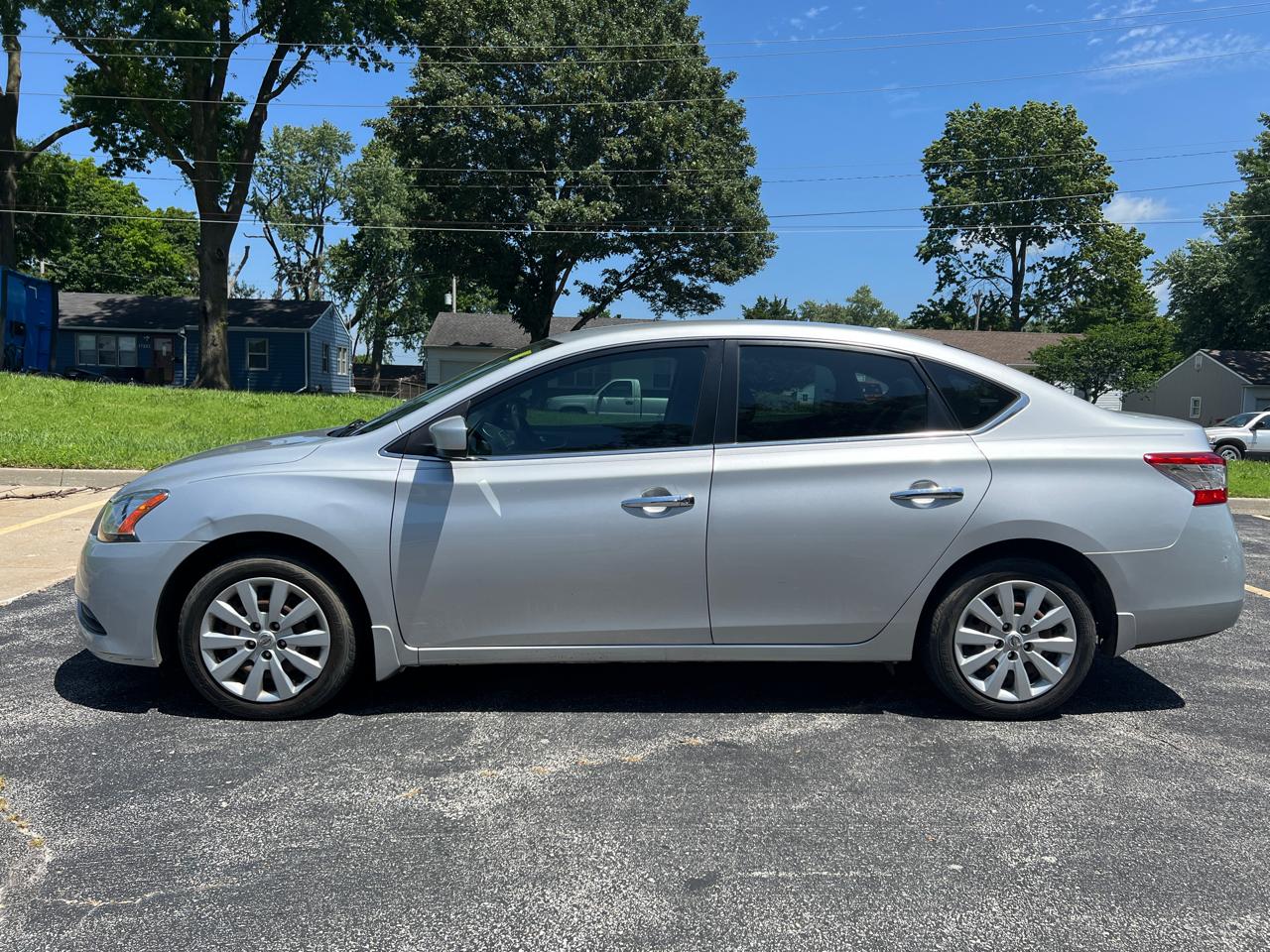 Nissan Sentra 4dr Sdn I4 CVT SV 2013