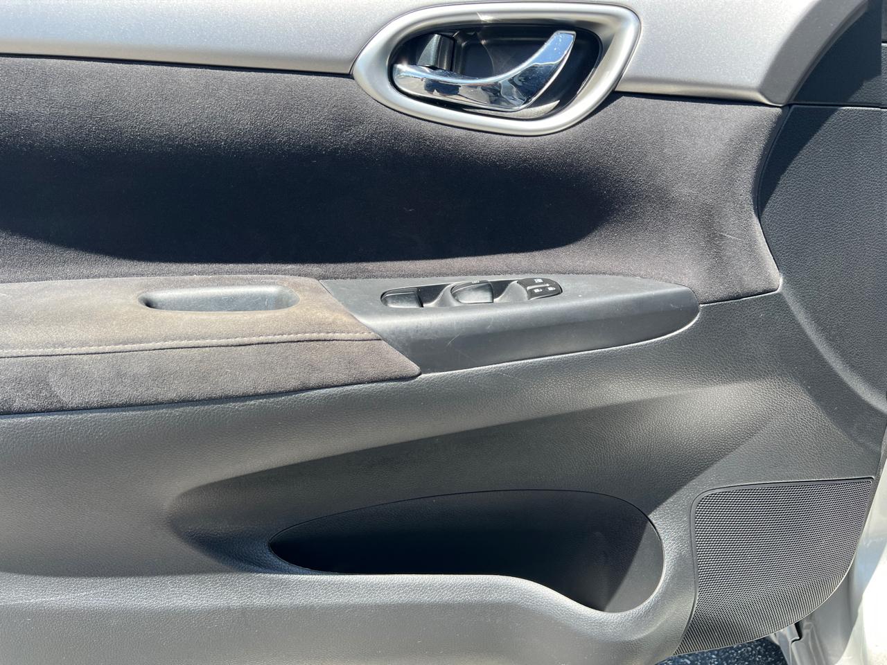 Nissan Sentra 4dr Sdn I4 CVT SV 2013