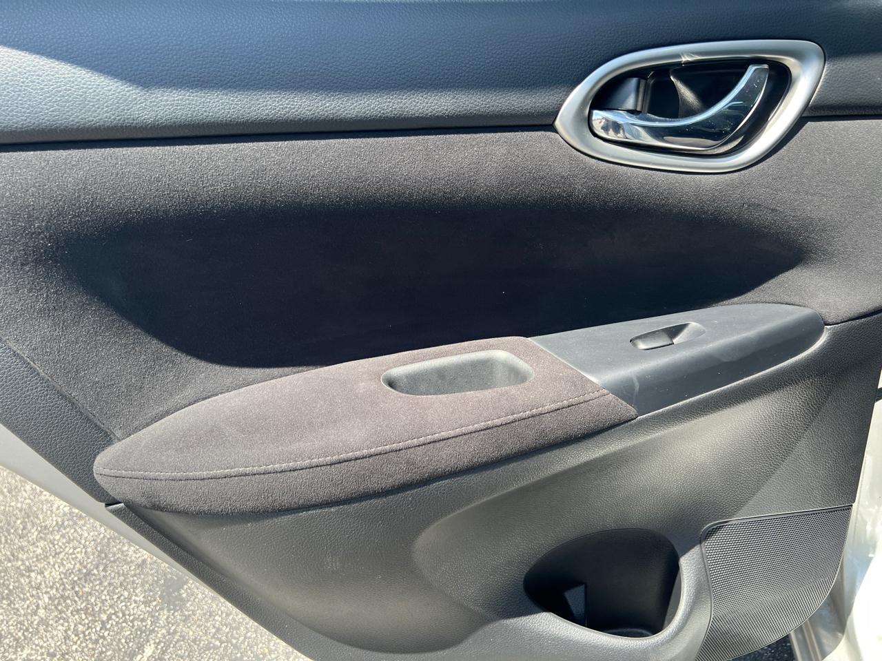 Nissan Sentra 4dr Sdn I4 CVT SV 2013