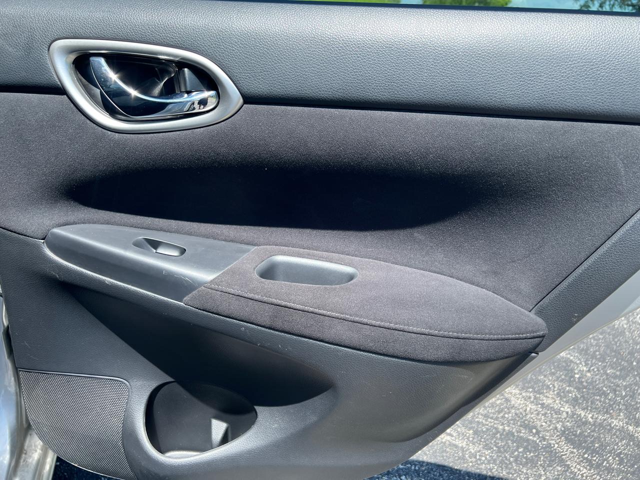 Nissan Sentra 4dr Sdn I4 CVT SV 2013