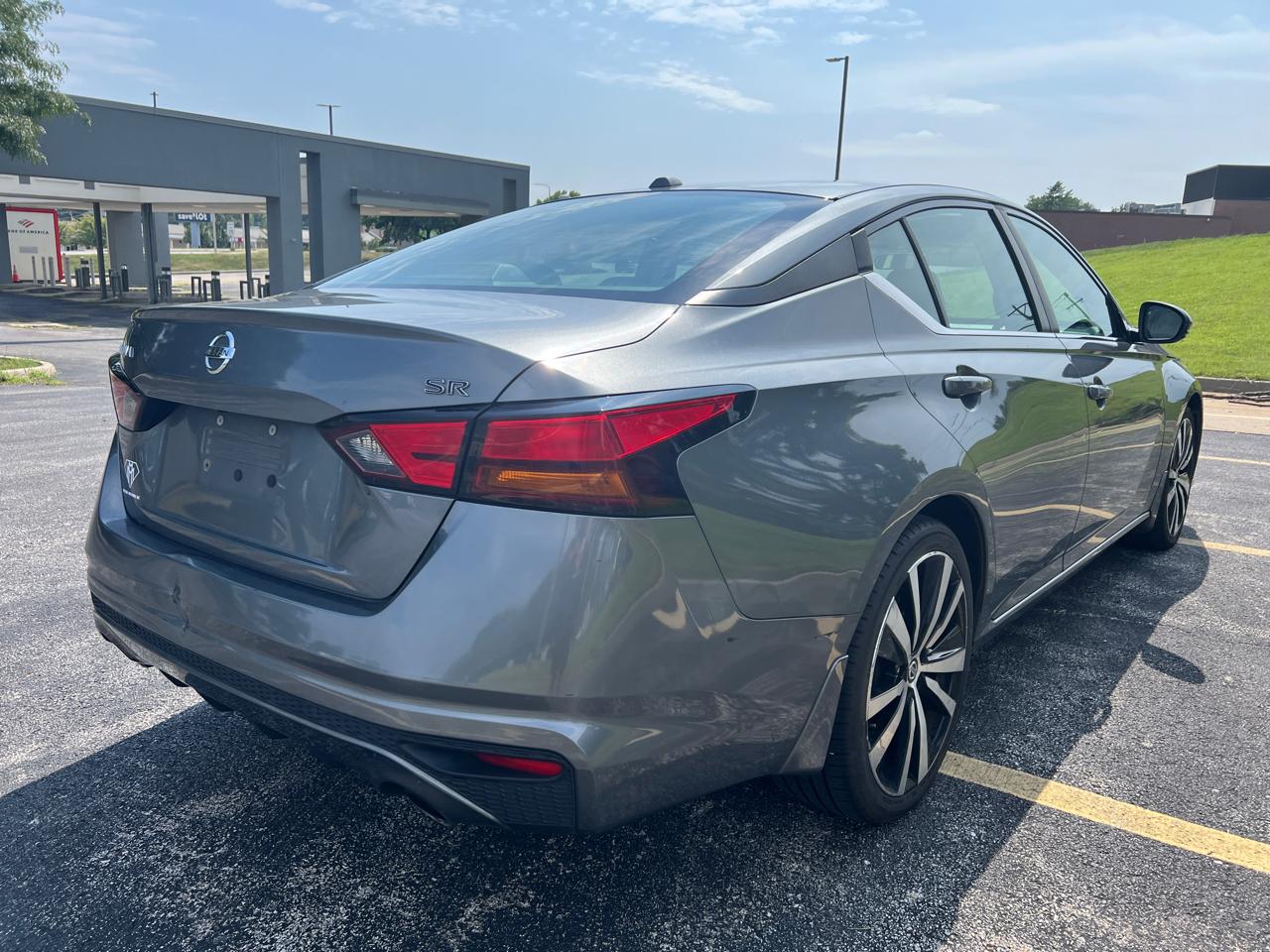 Nissan Altima 2.5 SR Sedan 2019