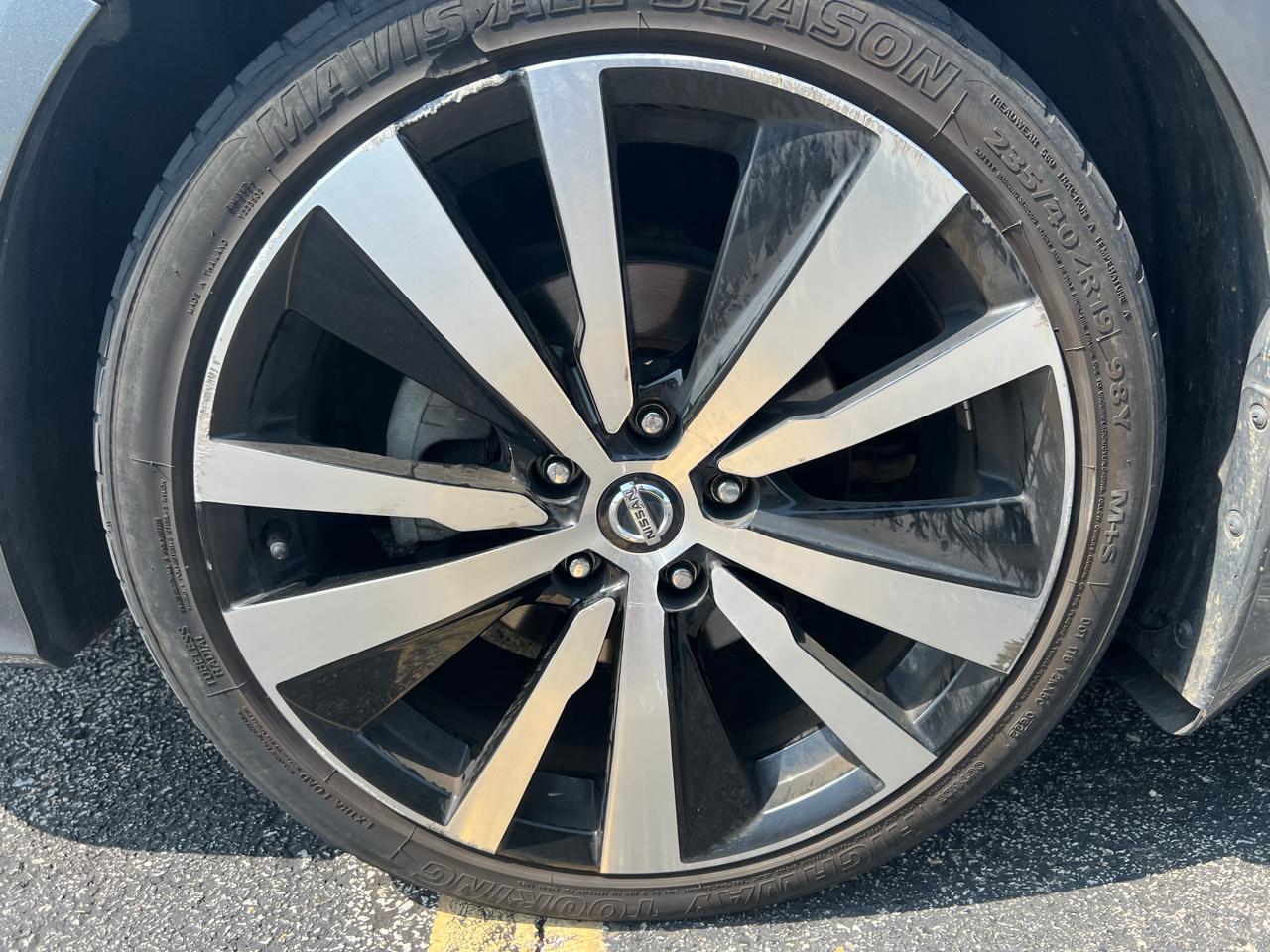 Nissan Altima 2.5 SR Sedan 2019