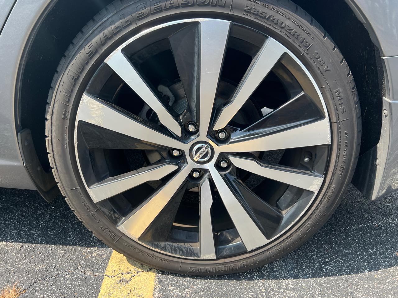 Nissan Altima 2.5 SR Sedan 2019