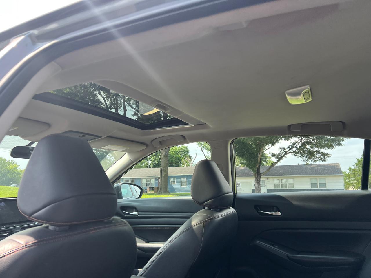Nissan Altima 2.5 SR Sedan 2019