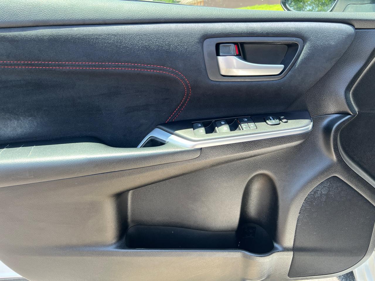 Toyota Camry 4dr Sdn V6 Auto XSE (Natl) 2016