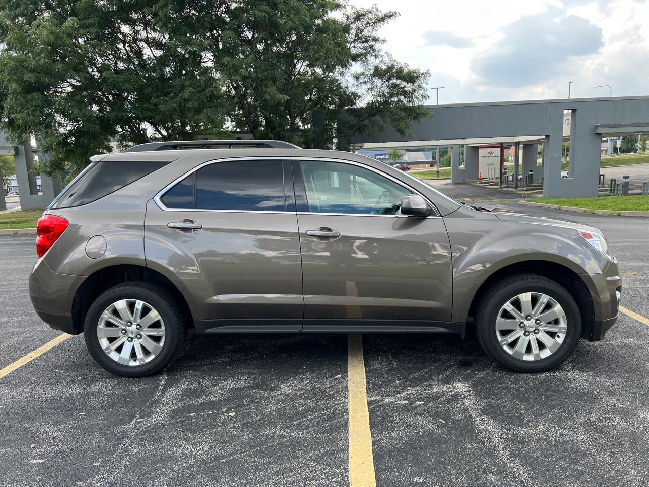 Chevrolet Equinox FWD 4dr LT w/2LT 2010