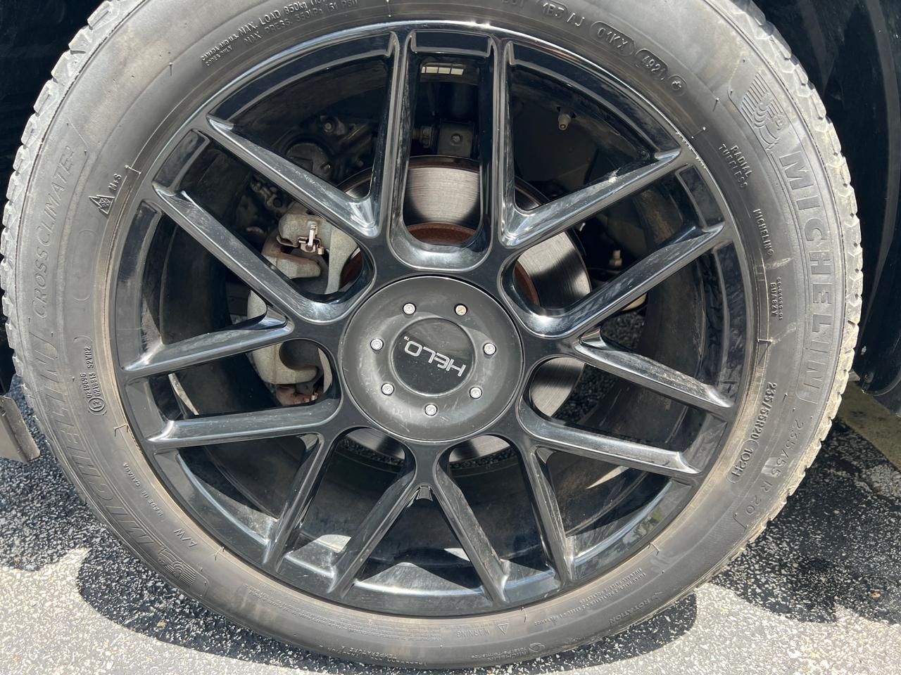 Nissan Pathfinder FWD SL 2019