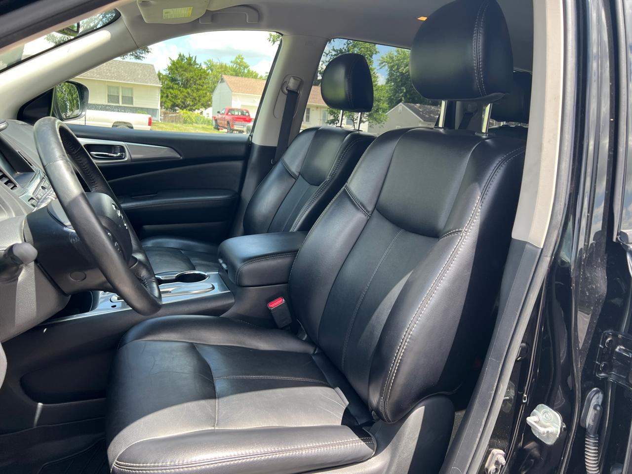 Nissan Pathfinder FWD SL 2019