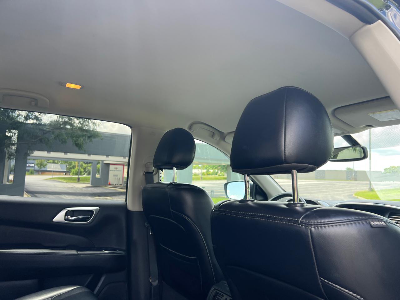 Nissan Pathfinder FWD SL 2019