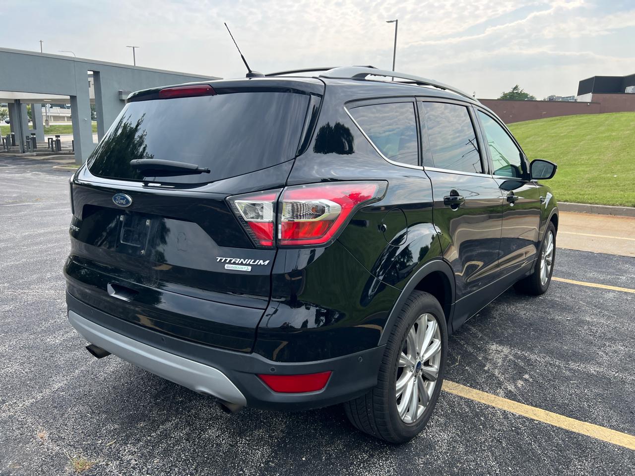 Ford Escape Titanium FWD 2017