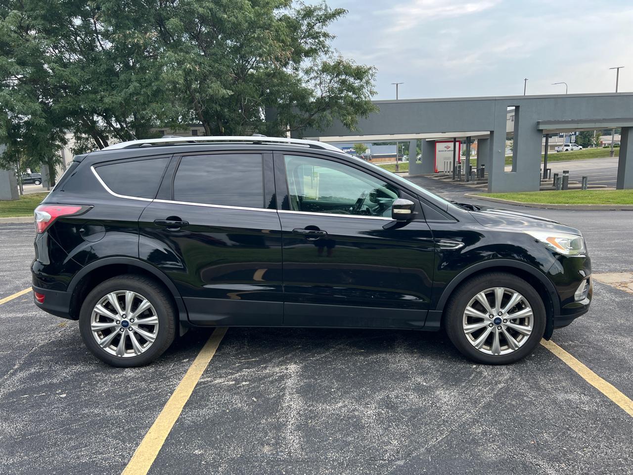 Ford Escape Titanium FWD 2017