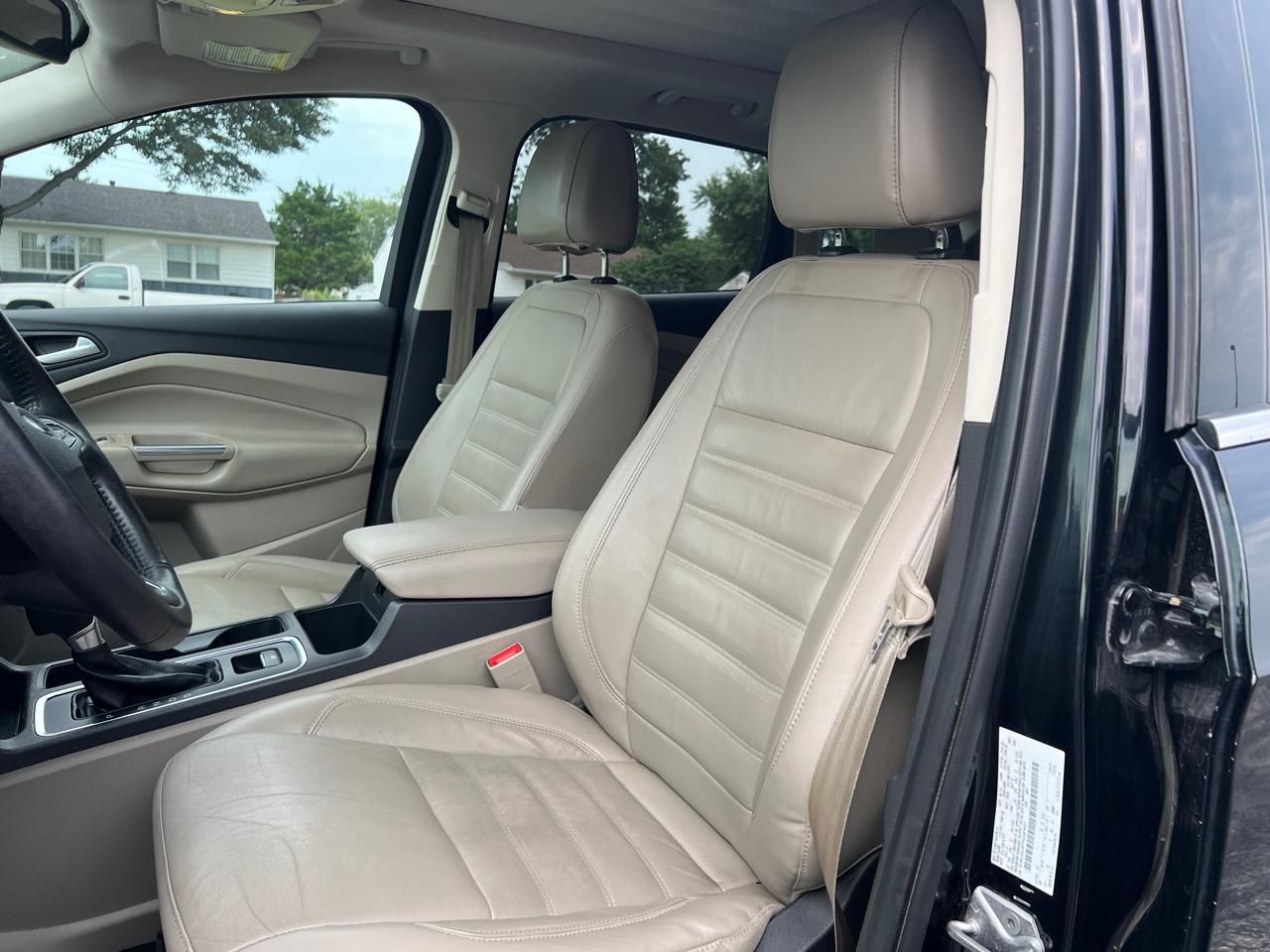 Ford Escape Titanium FWD 2017