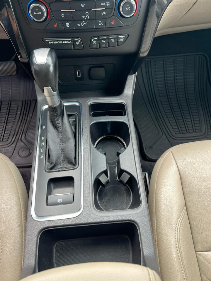Ford Escape Titanium FWD 2017
