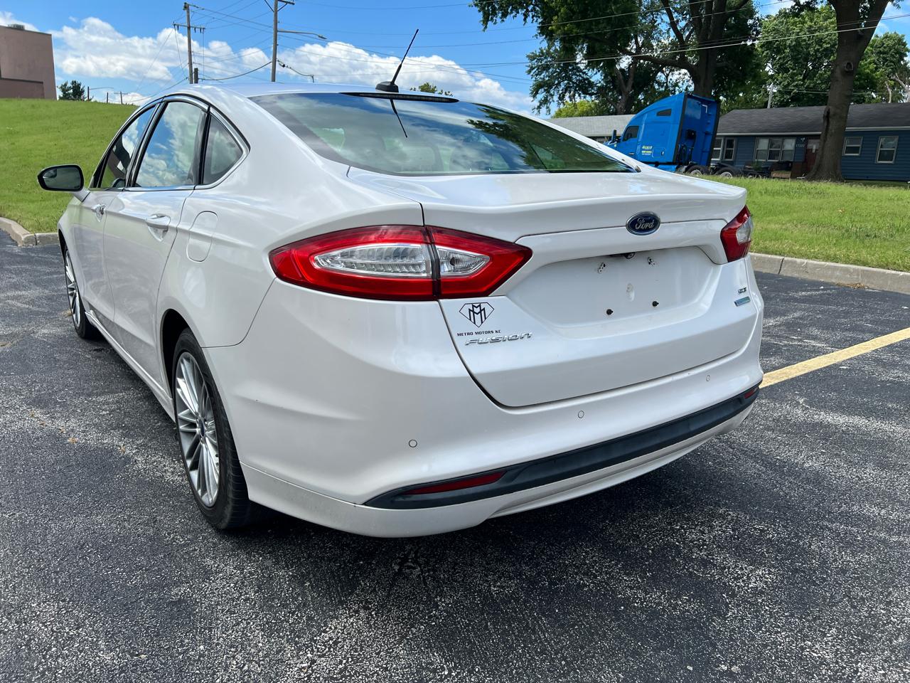 Ford Fusion 4dr Sdn SE FWD 2015