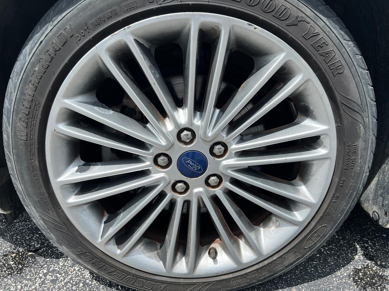 Ford Fusion 4dr Sdn SE FWD 2015