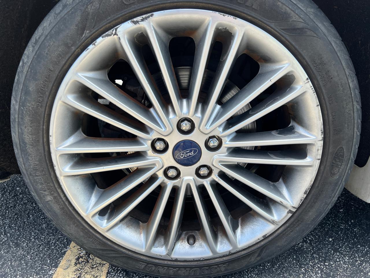 Ford Fusion 4dr Sdn SE FWD 2015
