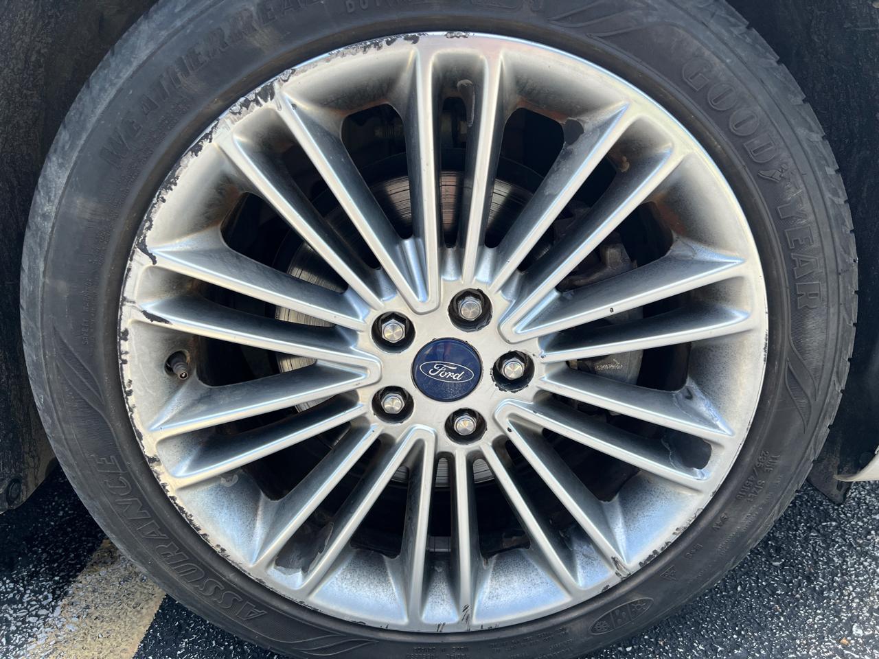 Ford Fusion 4dr Sdn SE FWD 2015