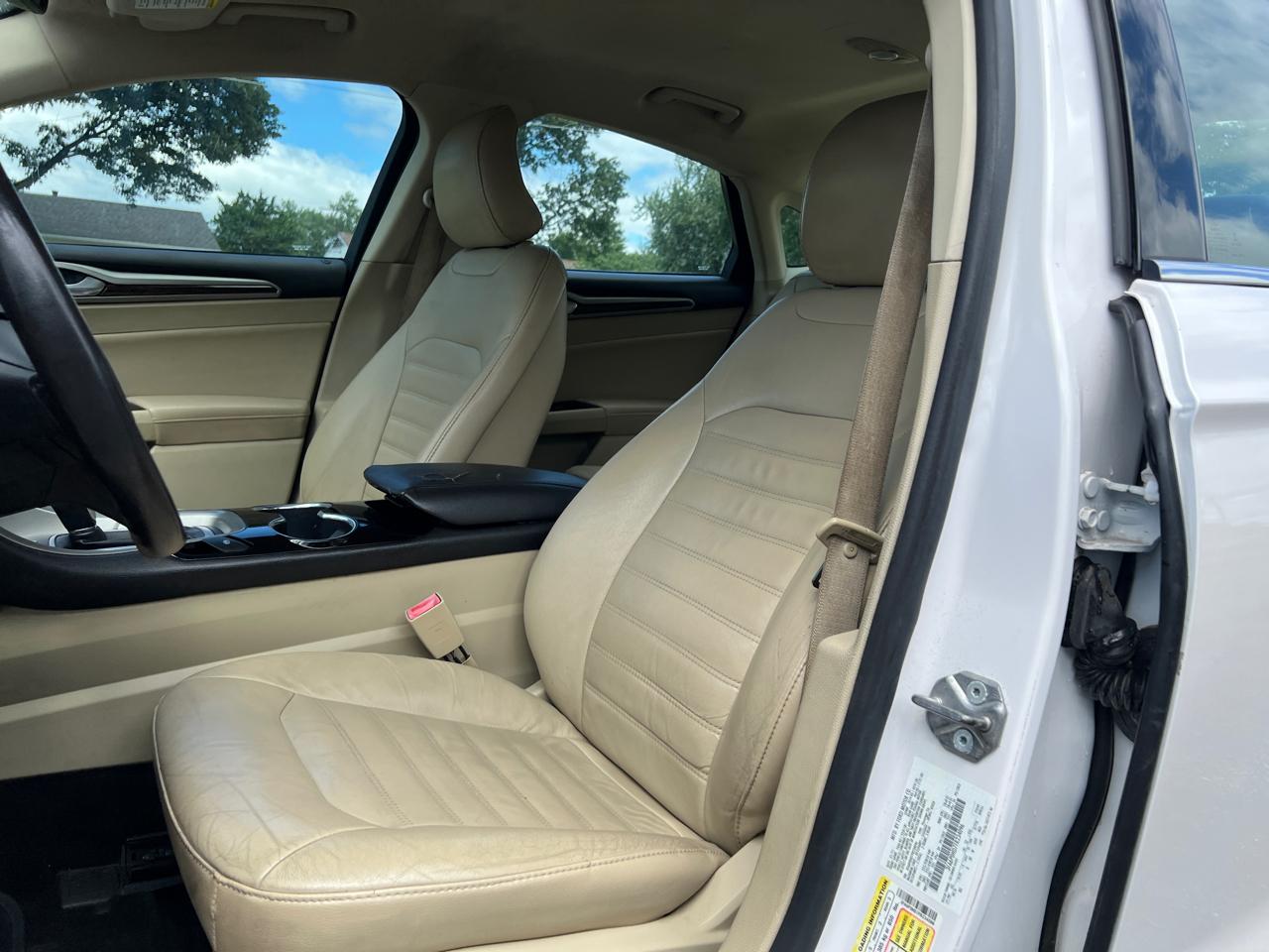 Ford Fusion 4dr Sdn SE FWD 2015