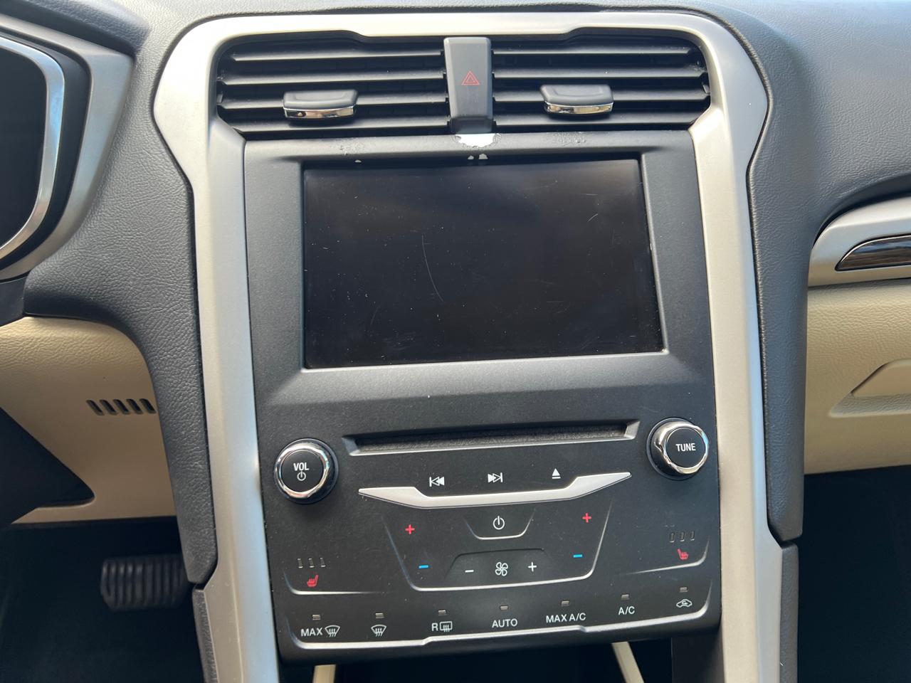 Ford Fusion 4dr Sdn SE FWD 2015