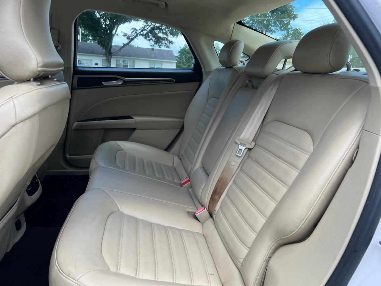 Ford Fusion 4dr Sdn SE FWD 2015
