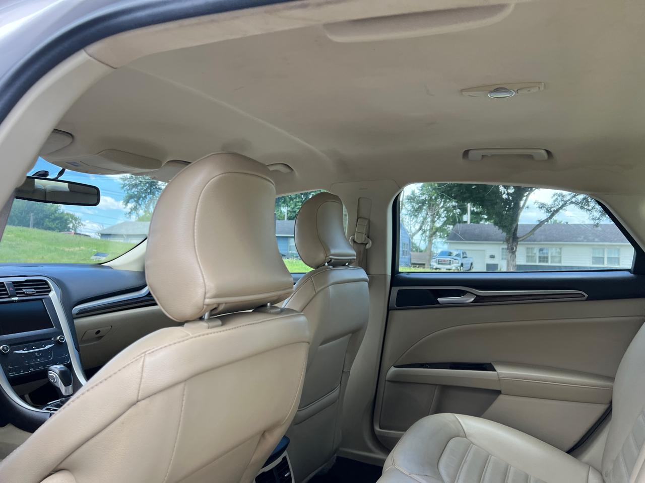 Ford Fusion 4dr Sdn SE FWD 2015