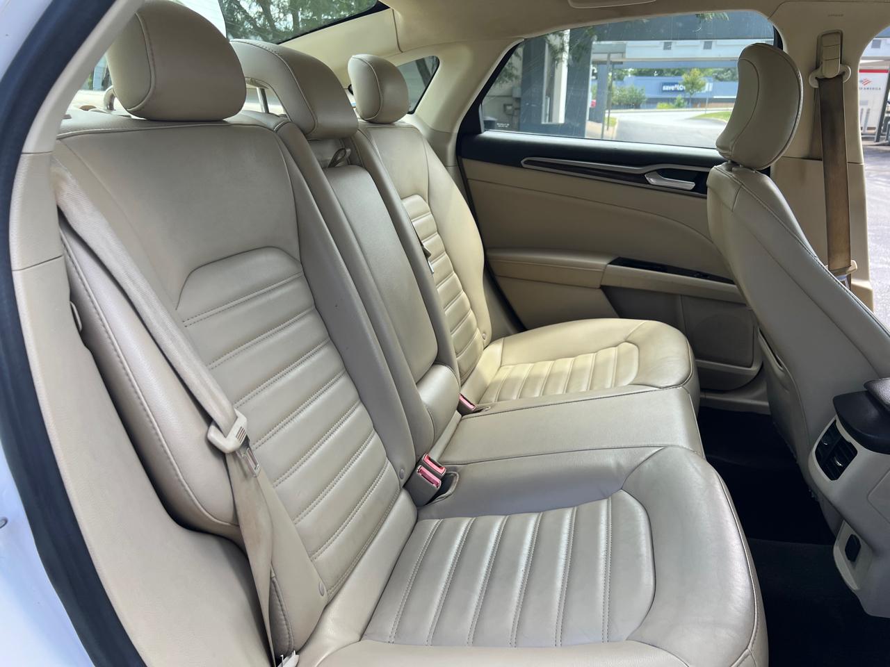 Ford Fusion 4dr Sdn SE FWD 2015