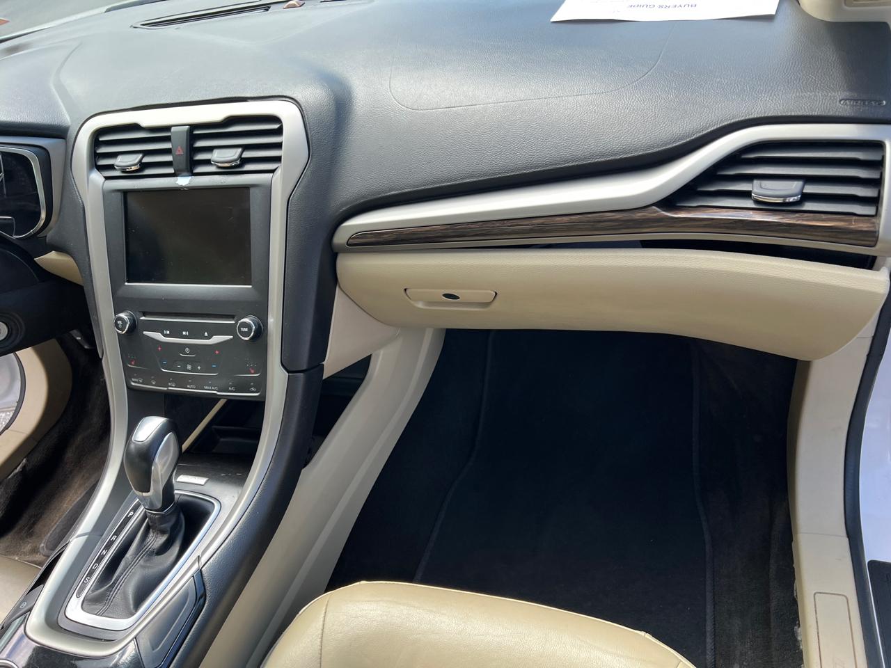 Ford Fusion 4dr Sdn SE FWD 2015