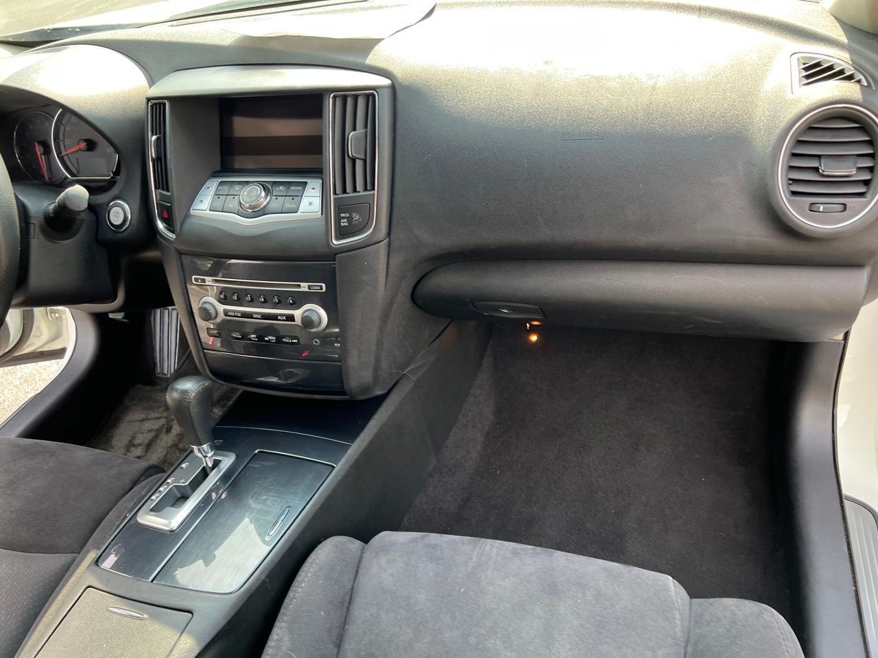 Nissan Maxima 4dr Sdn 3.5 S 2014