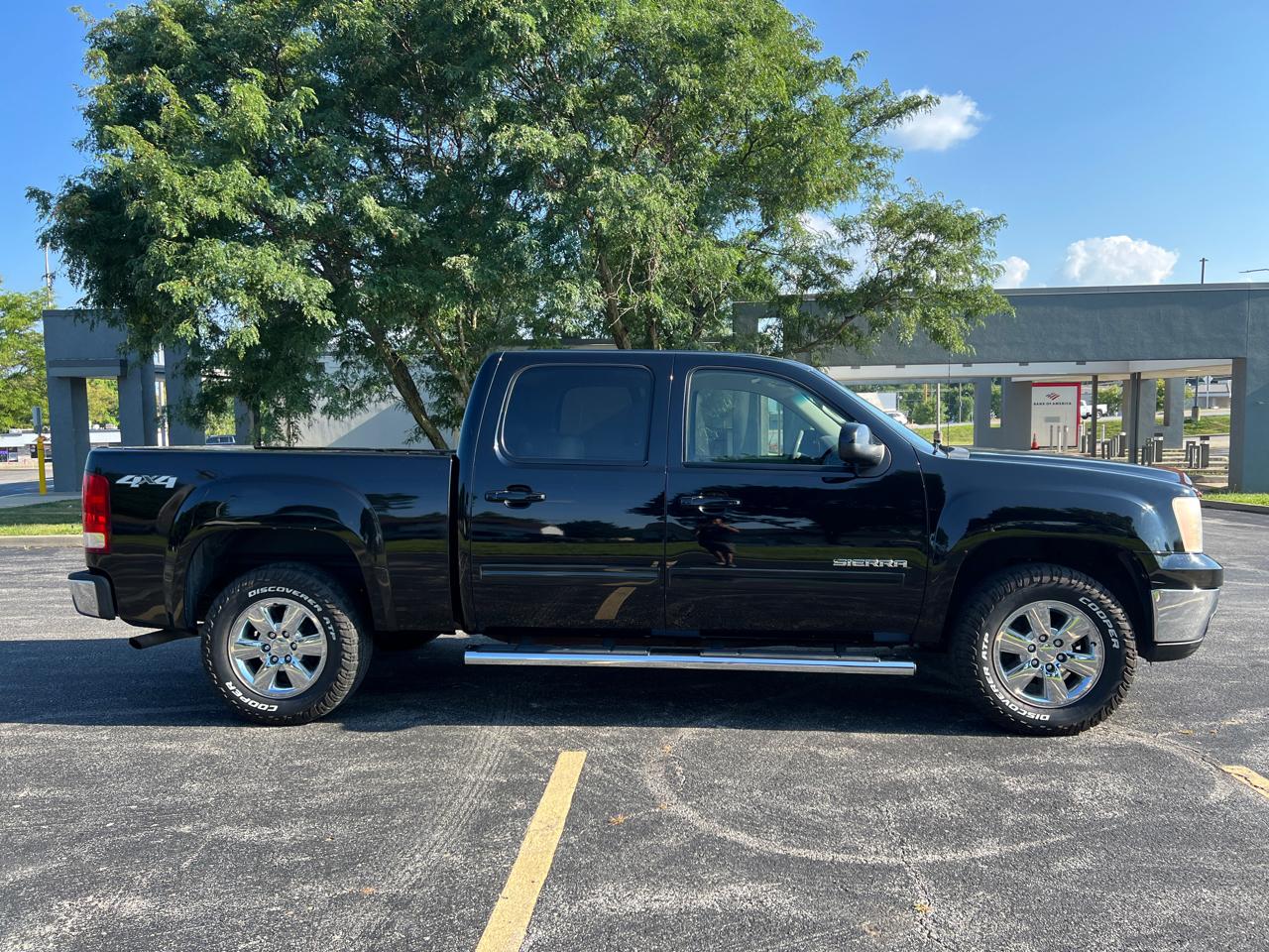 GMC Sierra 1500 4WD Crew Cab 143.5" SLT 2011