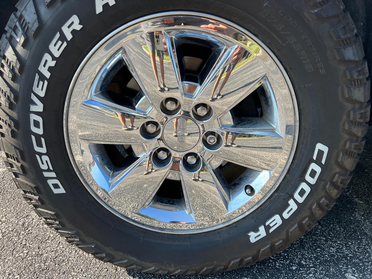 GMC Sierra 1500 4WD Crew Cab 143.5" SLT 2011