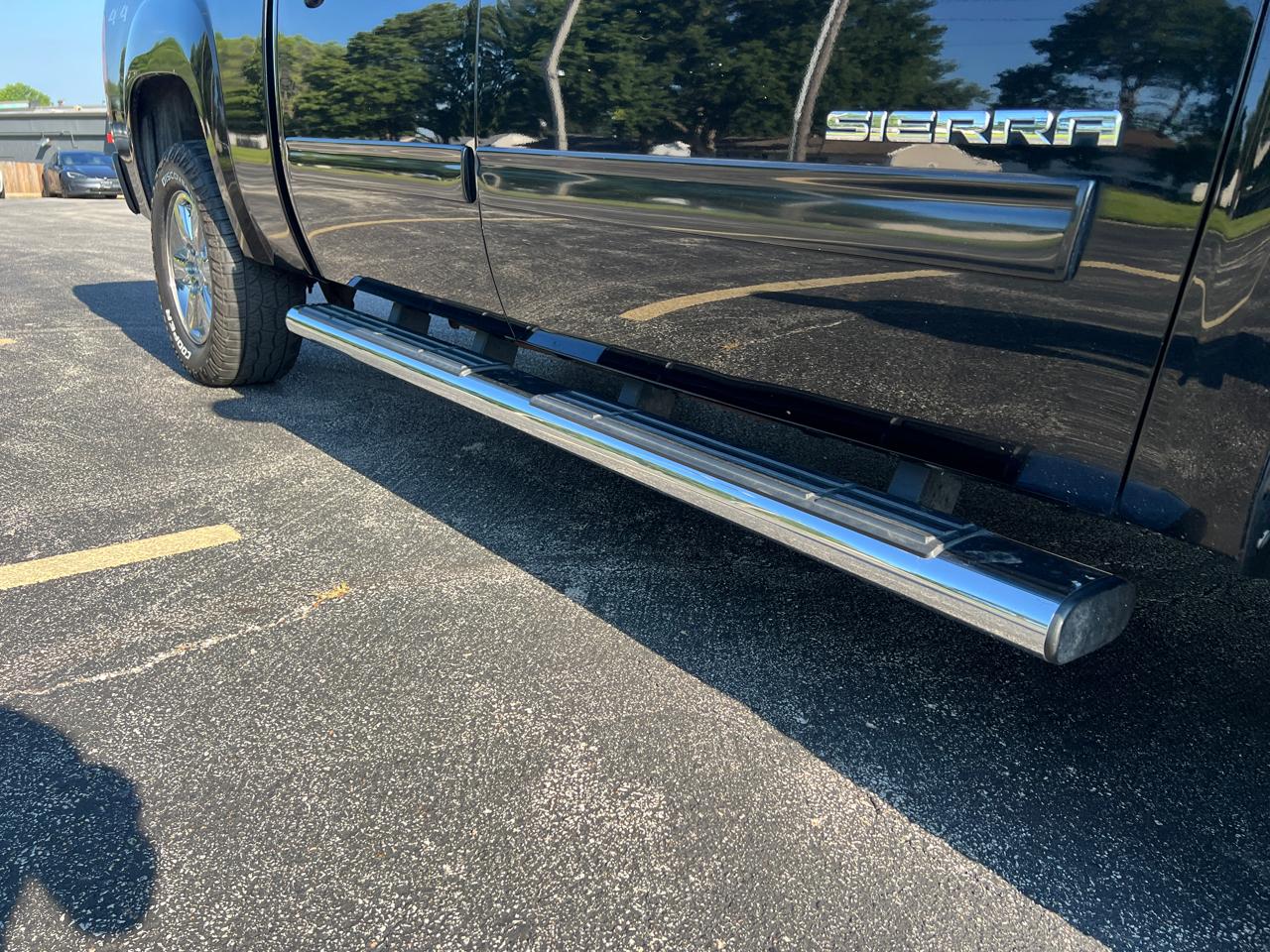GMC Sierra 1500 4WD Crew Cab 143.5" SLT 2011