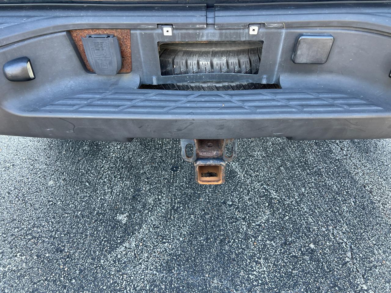 GMC Sierra 1500 4WD Crew Cab 143.5" SLT 2011