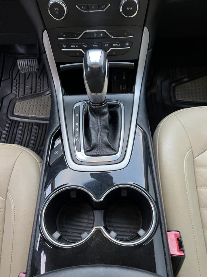 Ford Edge 4dr SEL AWD 2015