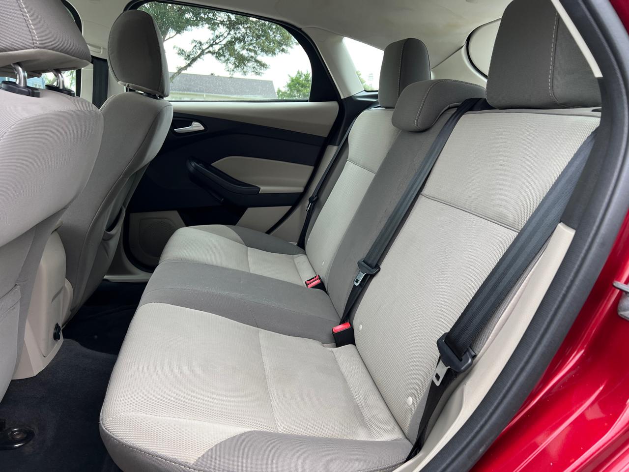 Ford Focus 5dr HB SE 2014