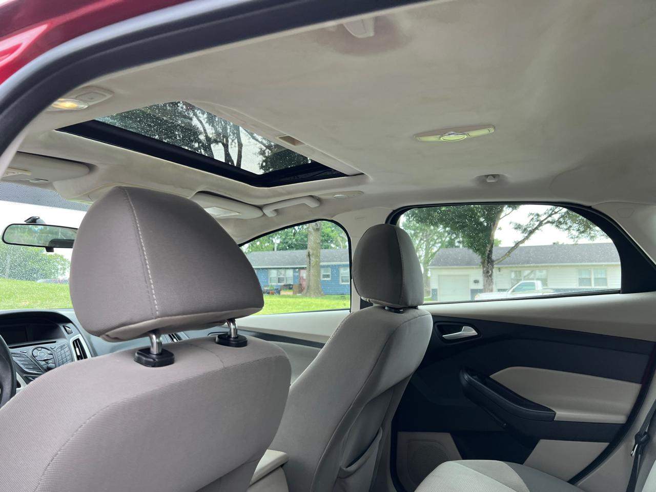 Ford Focus 5dr HB SE 2014