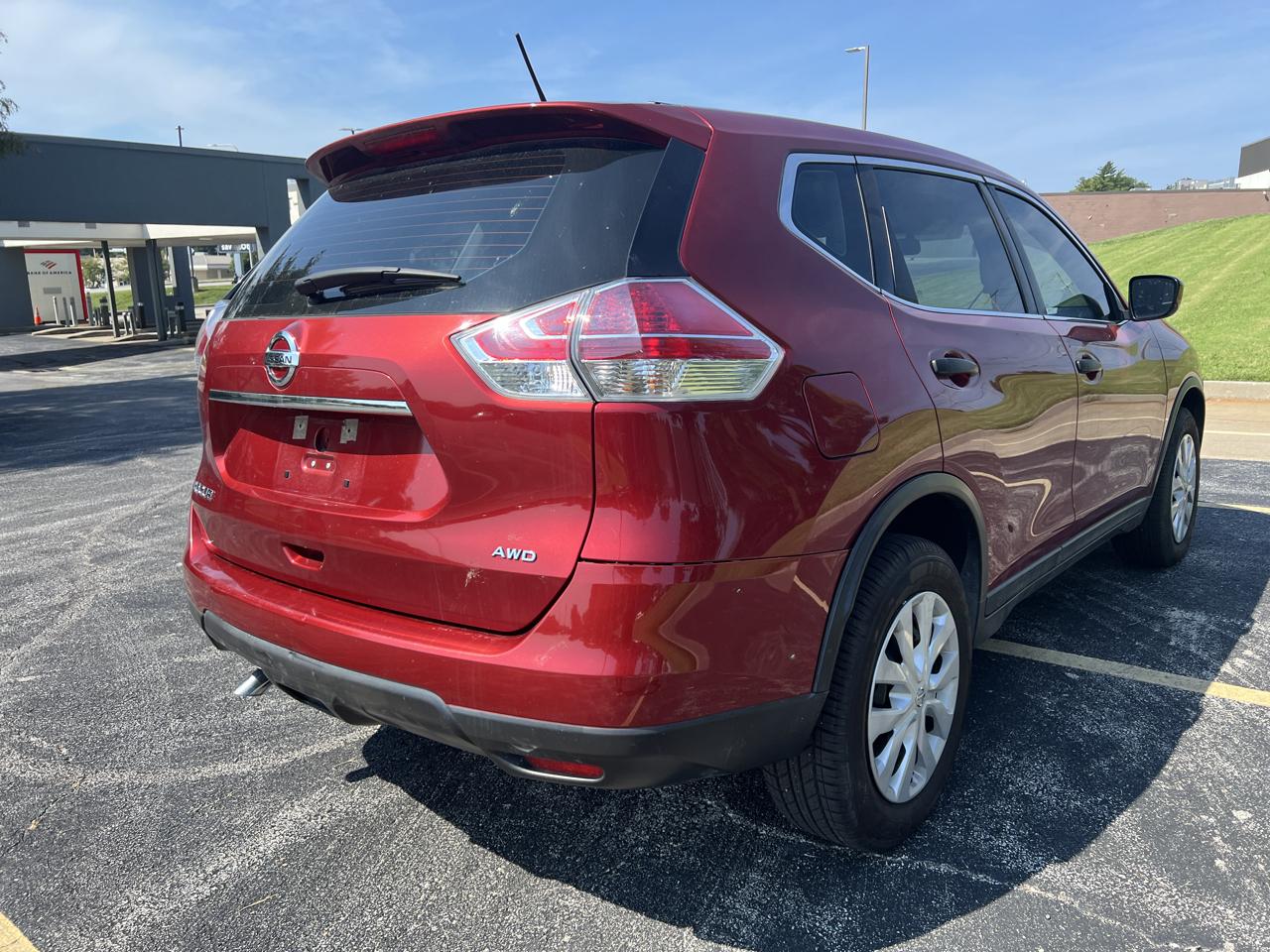 Nissan Rogue AWD 4dr SV 2016