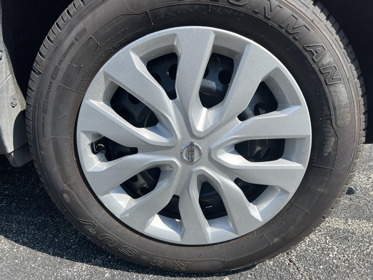 Nissan Rogue AWD 4dr SV 2016