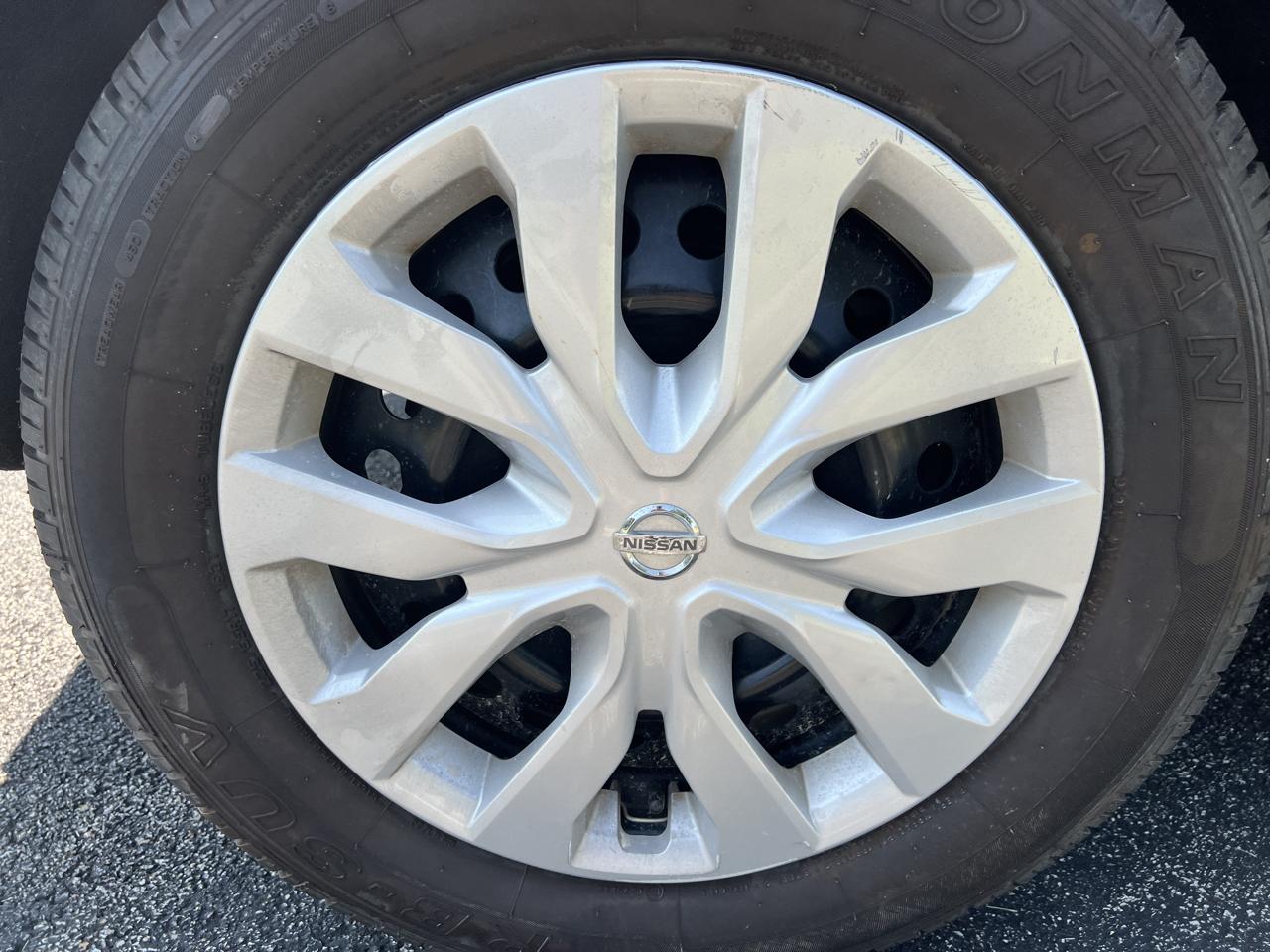 Nissan Rogue AWD 4dr SV 2016