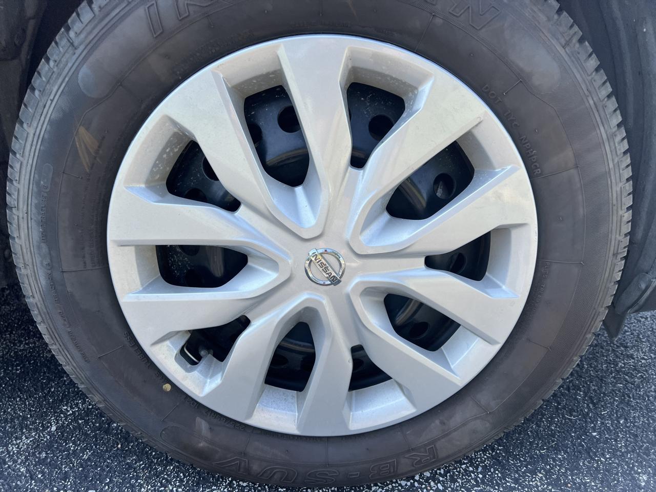 Nissan Rogue AWD 4dr SV 2016